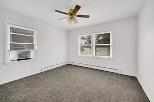 4945 Washington St, Gary, IN 46408 - Photo 11