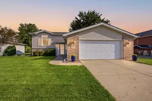 3925 Bayberry Ln, Highland, IN 46322 - Photo 1