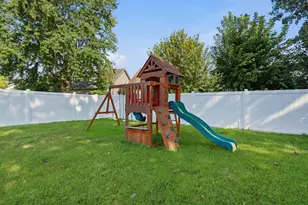 3925 Bayberry Ln, Highland, IN 46322 - Photo 25