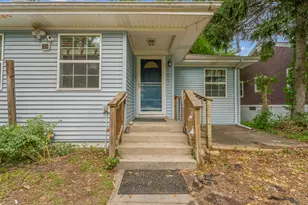 8602 Maple Ave, Gary, IN 46403 - Photo 7