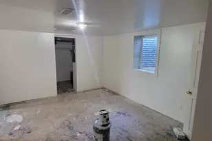 703 N Carroll Ave, Michigan City, IN 46360 - Photo 11