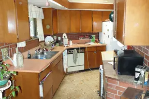 3421 Shelby St, Hobart, IN 46342 - Photo 11