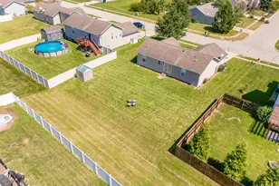 705 Carla Ann Dr, Westville, IN 46391 - Photo 23