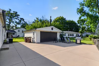 2706 Streamside Drive, Columbus, IN 47203 - Photo 7