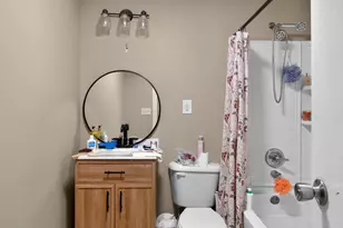 2706 Streamside Dr, Columbus, IN 47203 - Photo 49