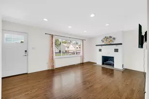 519 E North St, Crown Point, IN 46307 - Photo 7