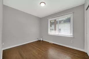 519 E North St, Crown Point, IN 46307 - Photo 15