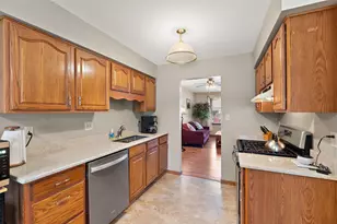 533 Begonia St SE, Demotte, IN 46310 - Photo 13