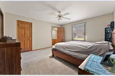 533 Begonia Street SE #B, Demotte, IN 46310 - Photo 19
