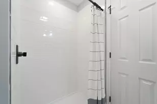 138 Jefferson Ave, Chesterton, IN 46304 - Photo 17
