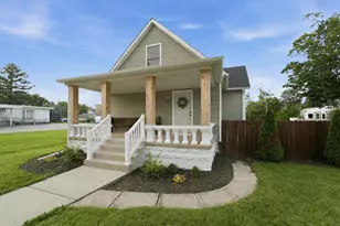 138 Jefferson Ave, Chesterton, IN 46304 - Photo 1