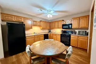 1165 W 86th Pl, Merrillville, IN 46410 - Photo 7