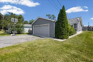 946 State St, Hobart, IN 46342 - Photo 21