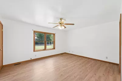 1184 Woodland Drive, Chesterton, IN 46304 - Photo 9