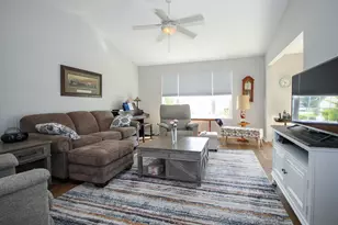 817 Daisy Cir NE, Demotte, IN 46310 - Photo 3