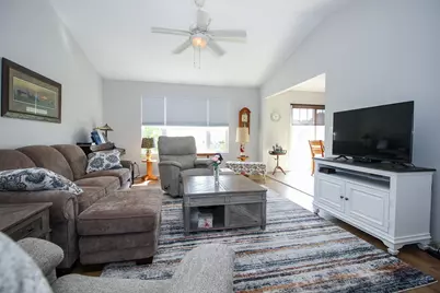817 Daisy Circle NE, Demotte, IN 46310 - Photo 5