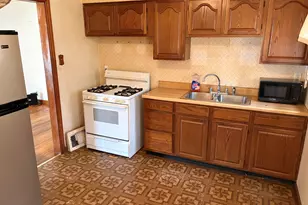 3824 S Cameron Ave, Hammond, IN 46327 - Photo 3