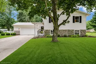 168 Rock Creek Rd, Valparaiso, IN 46383 - Photo 1