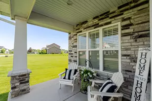 875 Farmview Dr, Valparaiso, IN 46383 - Photo 7