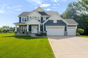 875 Farmview Dr, Valparaiso, IN 46383 - Photo 3