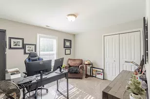 875 Farmview Dr, Valparaiso, IN 46383 - Photo 17