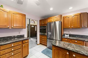 14807 Reeder Rd, Crown Point, IN 46307 - Photo 11