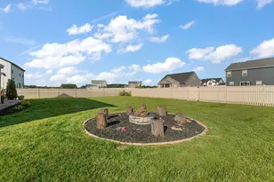11271 Elkhart Cir, Crown Point, IN 46307 - Photo 23