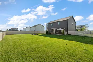 11271 Elkhart Cir, Crown Point, IN 46307 - Photo 3