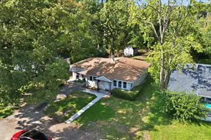 1020 E 61st Ave, Merrillville, IN 46410 - Photo 27
