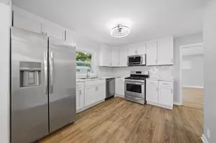 1020 E 61st Ave, Merrillville, IN 46410 - Photo 9