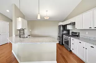 8069 Cranberry Dr, Saint John, IN 46373 - Photo 9