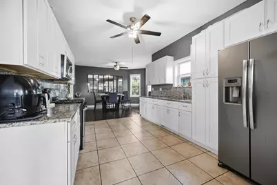 704 Willow Court, Hammond, IN 46320 - Photo 11