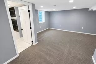 3931 Clough Ave, Highland, IN 46322 - Photo 27