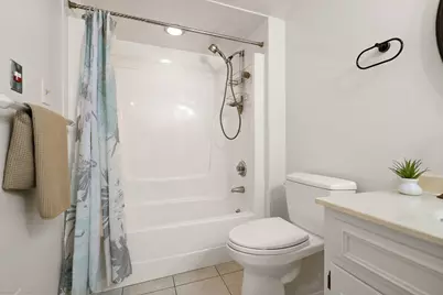 2288 Bordeaux Walk #D2, Highland, IN 46322 - Photo 15
