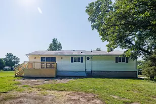 623 N Ohio St, Remington, IN 47977 - Photo 5