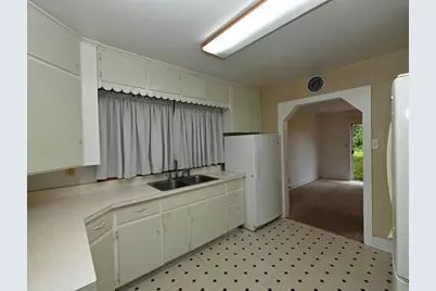 803 E Lake Street, Knox, IN 46534 - Photo 9