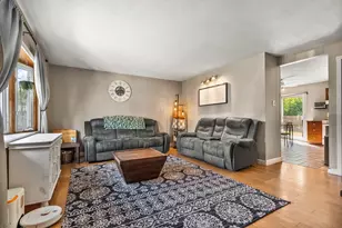 389 Rainier Rd, Valparaiso, IN 46385 - Photo 3