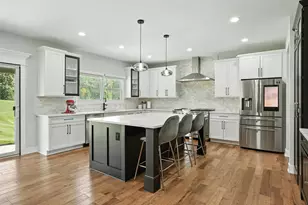 9563 Corydalis Ave, Saint John, IN 46373 - Photo 5
