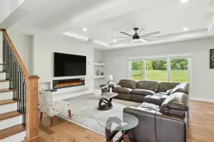 9563 Corydalis Ave, Saint John, IN 46373 - Photo 3