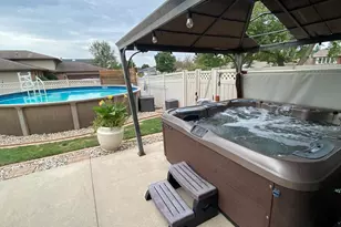 1425 W 97th Pl, Crown Point, IN 46307 - Photo 7