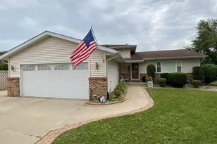 1425 W 97th Pl, Crown Point, IN 46307 - Photo 95