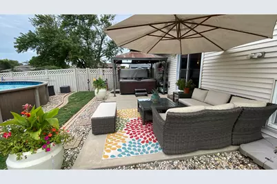 1425 W 97th Place, Crown Point, IN 46307 - Photo 5