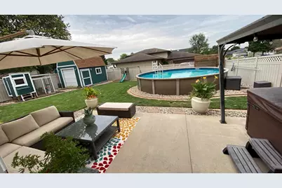1425 W 97th Place, Crown Point, IN 46307 - Photo 3