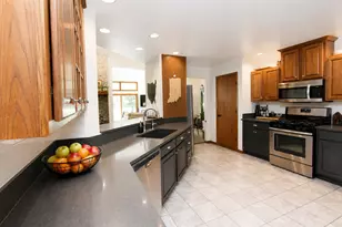 7901 N 300 E, Rolling Prairie, IN 46371 - Photo 17