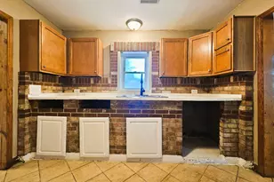 2813 New Hampshire St, Lake Station, IN 46405 - Photo 7