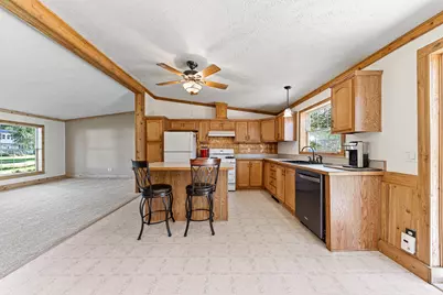 9416 W 142nd Avenue, Cedar Lake, IN 46303 - Photo 5