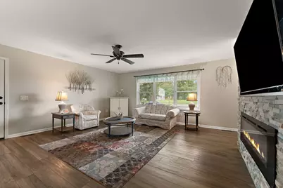130 S 300 W, Valparaiso, IN 46385 - Photo 5