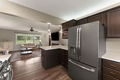 130 S 300 W, Valparaiso, IN 46385 - Photo 7