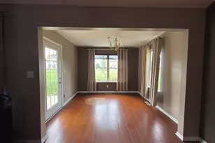 10000 Wildwood Ln, Highland, IN 46322 - Photo 9
