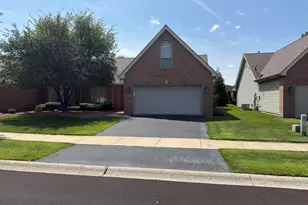 10000 Wildwood Ln, Highland, IN 46322 - Photo 1